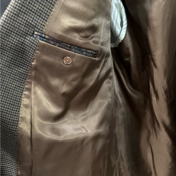 Ralph Lauren Sport Coat. 48R. Classic Fit. - Picture 6 of 6